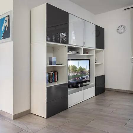 50052... Holiday home